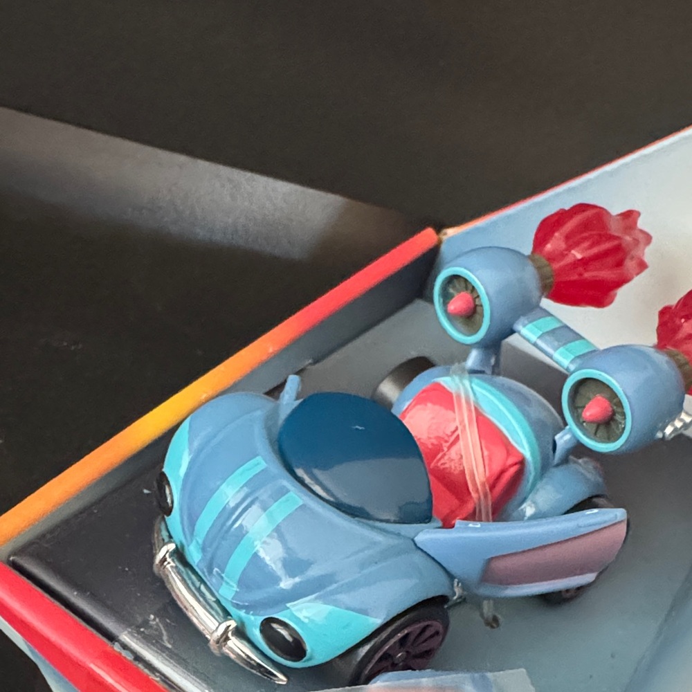 Disney Racers Die Cast Cars Space Racing Stitch NIP New 1:64 Scale - Picture 11 of 11